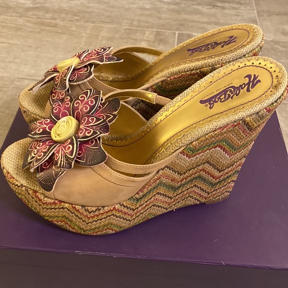 Hale Bob platform sandals - Picture 5 of 16